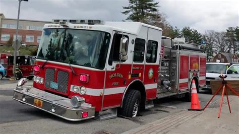 Fire truck’s tire gets stuck in sinkhole in Holden